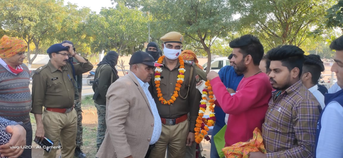 धौलपुर पुलिस अधीक्षक केसर सिंह शेखावत सहित पूरी टीम का किया गया स्वागत-सम्मान | New India Times