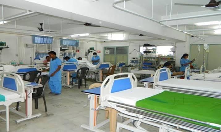 भोपाल कलेक्टर अविनाश लवानिया के निर्देश पर एसडीएम कोलार ने चार अस्पतालों पर कार्यवाही करते हुऐ सभी दस्तावेज किए ज़प्त | New India Times