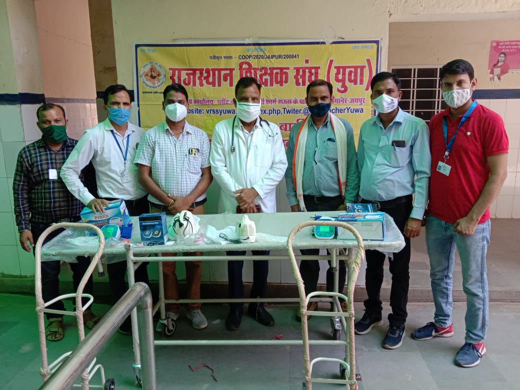 राजस्थान शिक्षक संघ युवाओं द्वारा बाडी सामान्य चिकित्सालय में दिये गये मेडिकल उपकरण: मनीष पहाड़िया | New India Times
