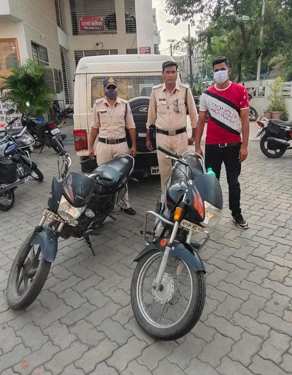 थाना तलैया पुलिस ने नाबालिग लड़के को मोटरसाइकिल चोरी करते हुए रंगे हाथों किया गिरफ्तार, दो वाहन समेत सवा लाख रुपये- का मशरुका जप्त | New India Times