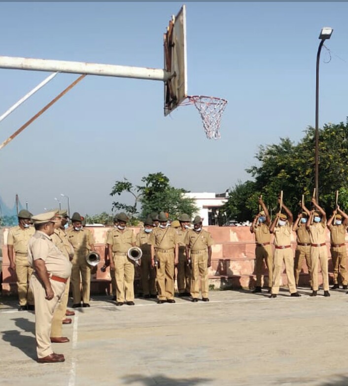 पुलिस स्मृति दिवस पर शहीद पुलिस कर्मियों को दी गई भावभीनी श्रद्धांजलि | New India Times