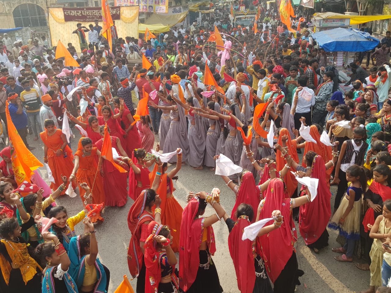 राणापुर में जनजाति गौरव दिवस पर निकला भव्य शोभायात्रा, जगह-जगह हुआ यात्रा का स्वागत | New India Times
