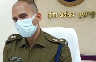 सोशल मीडिया के माध्यम से हुई लालबाग की फिज़ा ख़राब, पुलिस अधीक्षक की सूझबूझ ने लालबाग को झुलसने से बचा लिया | New India Times