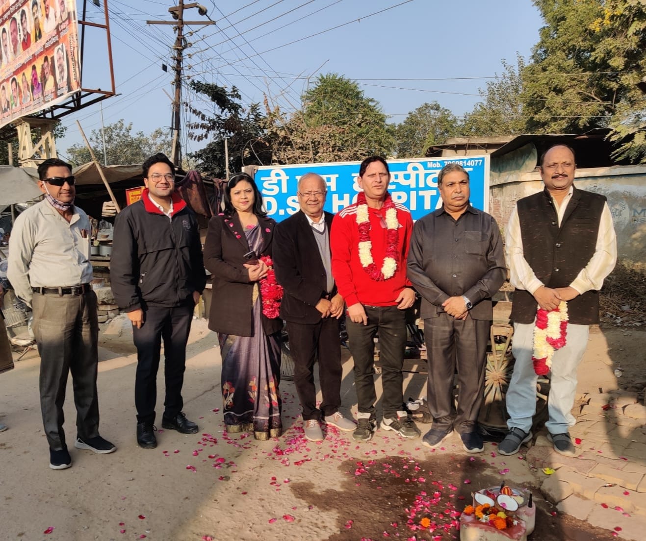 लम्बे संघर्ष के बाद औद्योगिक क्षेत्र की सड़क निर्माण कार्य का हुआ शुभारंभ | New India Times