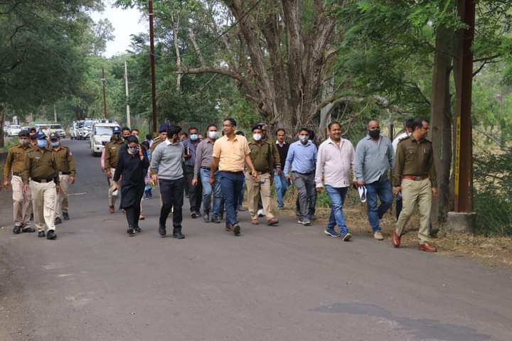 माण्डू उत्सव की तैयारियों और व्यवस्थाओं के सम्बंध में कलेक्टर और एसपी ने किया स्थलीय निरीक्षण | New India Times