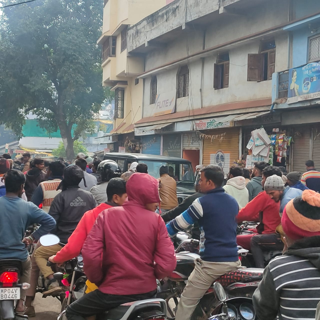भाजपा युवा युवा मोर्चा जिला अध्यक्ष के स्वागत काफिले को लेकर सड़क पर लगा भारी जाम, स्वागत के चक्कर में नगर के लोग जाम से होते रहे रहे परेशान | New India Times