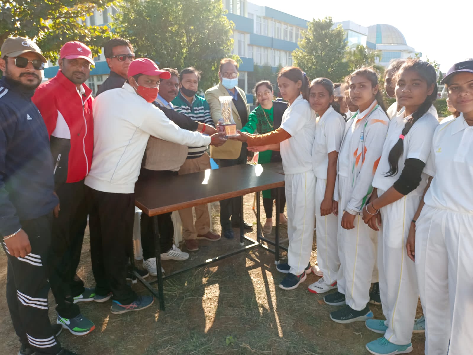 अमानगंज के नजदीक सिरसी जैसे एक छोटे से गांव की बेटी ने किया जिले का नाम रोशन, पाई संभाग स्तरीय महिला क्रिकेट टीम में जगह | New India Times