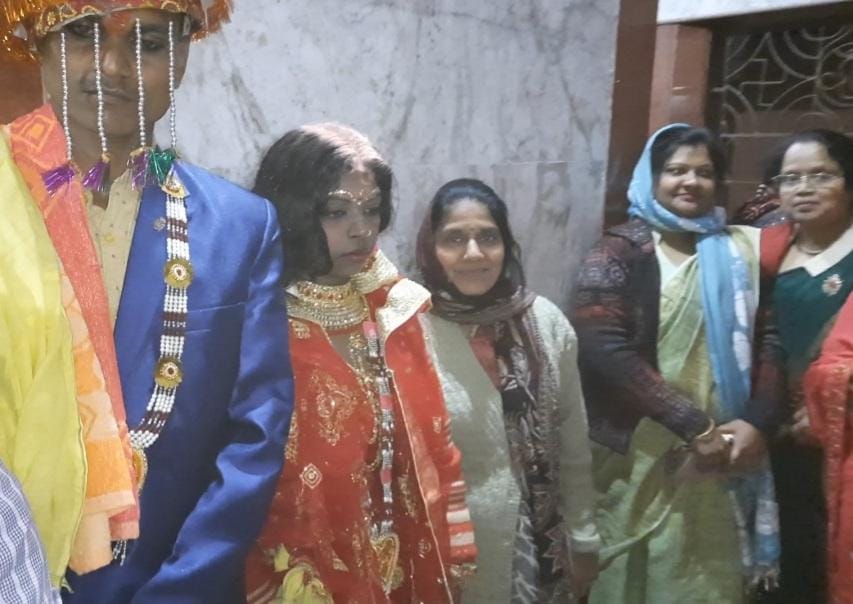 महिलाओं ने उठाया गरीब कन्या की विवाह का बीड़ा | New India Times