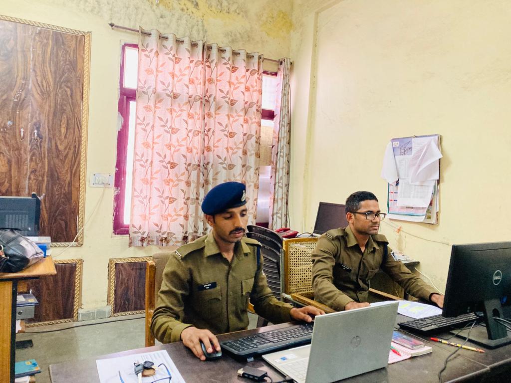 महिला के साथ हुआ 3,97,000 का ऑनलाइन फ्रॉड, बुरहानपुर पुलिस के सायबर सेल ने तत्काल कार्यवाही करते हुए ट्रांजेक्शन फ्रीज़ कर फरियादिया को लौटाए 3,72,000/- रुपये | New India Times