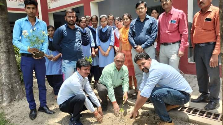 एस एस कॉलेज में पांच दिवसीय पर्यावरण जागरूकता अभियान का वृक्षारोपण से हुआ समापन | New India Times
