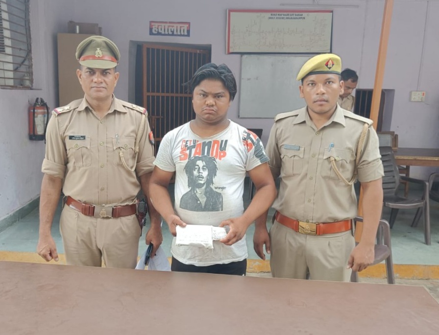 पुलिस ने तस्कर को गिरफ्तार कर 70 लाख रुपये का चरस किया बरामद | New India Times