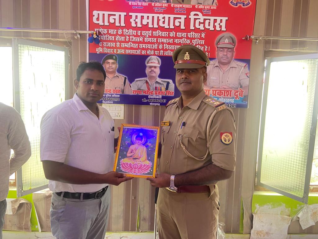 प्रधान ग्राम पंचायत के मुखिया होते हैं उन्हें पुलिस थाने में सम्मान मिलना चाहिए: पवन मिश्रा | New India Times