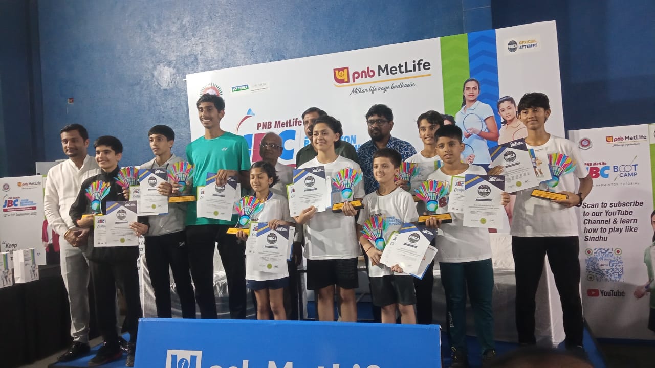 पीएनबी मेट लाइफ़ जूनियर ओपन बैडमिंटन चैम्पियनशिप इन्दौर: 8 वर्षीय नन्हे नन्हे शटलर्स इशिमत अरोरा एवं अद्वितीया शर्मा ने राज्य विजेता का खिताब जीतकर अपनी श्रेष्ठता की साबित, अंडर 15 बालक एकल वर्ग में अवध बिल्लौरे इस वर्ष लगातार तीसरी बार बने राज्य विजेता | New India Times