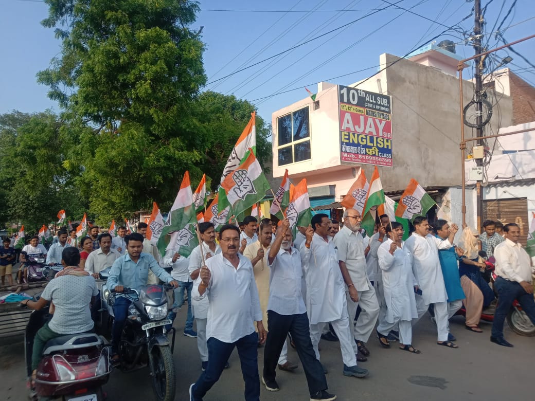 राहुल गांधी द्वारा केरल से कश्मीर तक निकाली जा रही भारत जोडो यात्रा के समर्थन में ग्वालियर में निकाली गई यात्रा | New India Times