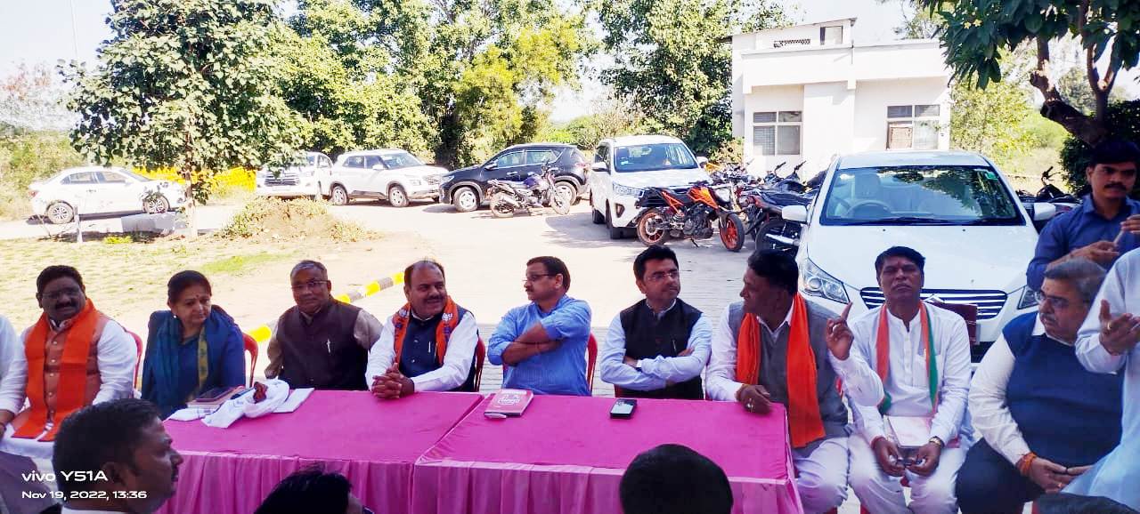 आने वाला वर्ष चुनावी दृष्टि से काफी महत्वपूर्ण, हमें अभी से तैयारियों में जुटना है, भाजपा की कामकाजी बैठक में प्रदेश भाजपा महामंत्री श्री भगवानदास सबनानी ने किया मार्गदर्शन | New India Times