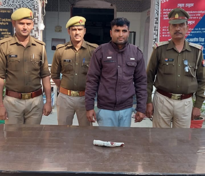 पुलिस ने स्वयं गोली मारकर दूसरे को फंसाने की साज़िश करने वाले आरोपी को किया गिरफ्तार | New India Times