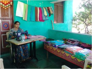 राज्य ग्रामीण आजीविका मिशन के माध्यम से स्वयं सहायता समूह में जुड़ने के बाद श्रीमती मारिया गोरती पति सुनील मेडा का पुरा परिवार कर रहा है खुशहाल जीवन यापन | New India Times