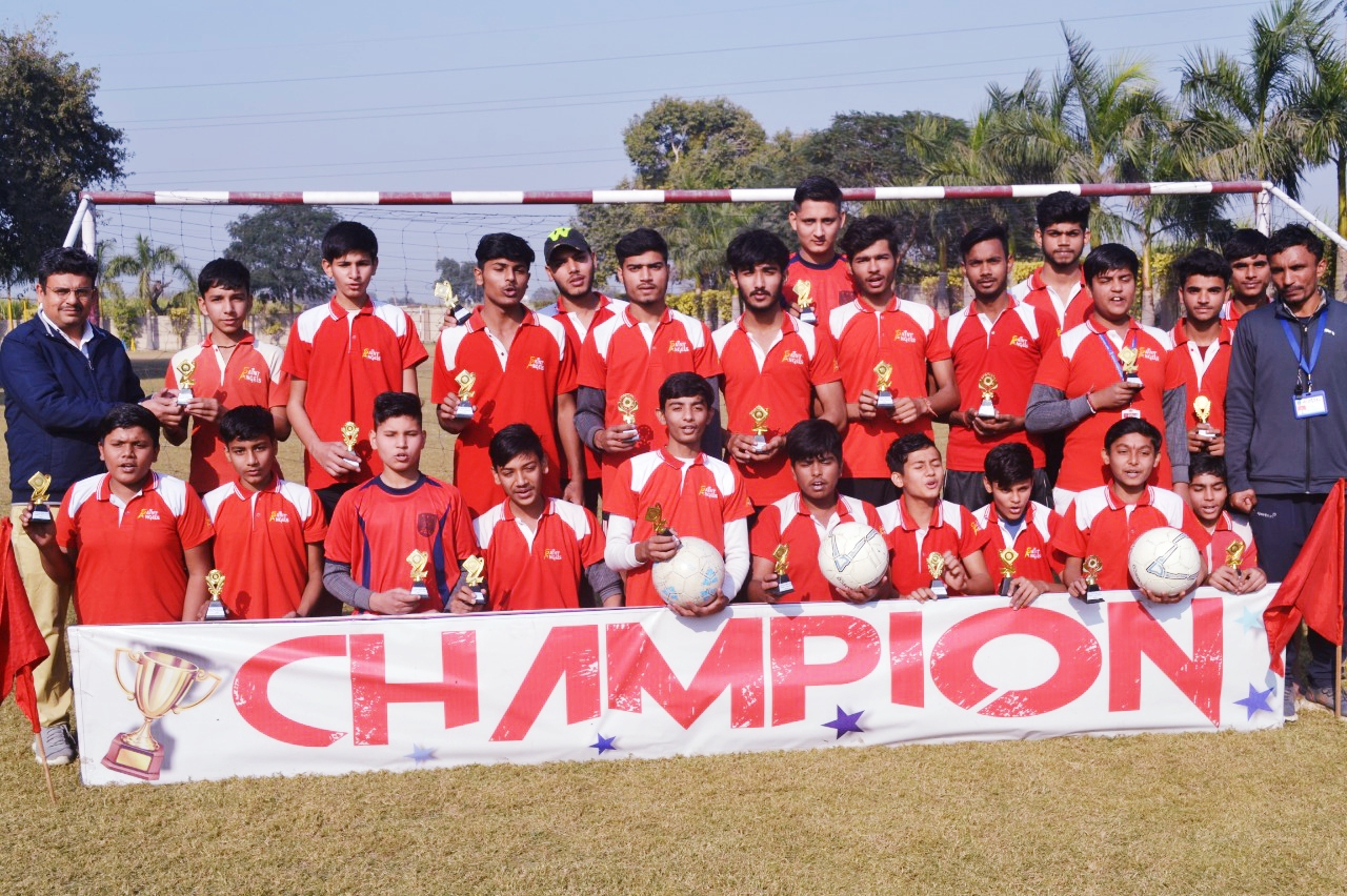 सेंट एंजेल्स स्कूल में हुई फुटबॉल प्रतियोगिता में रेड हाउस बना विजेता | New India Times