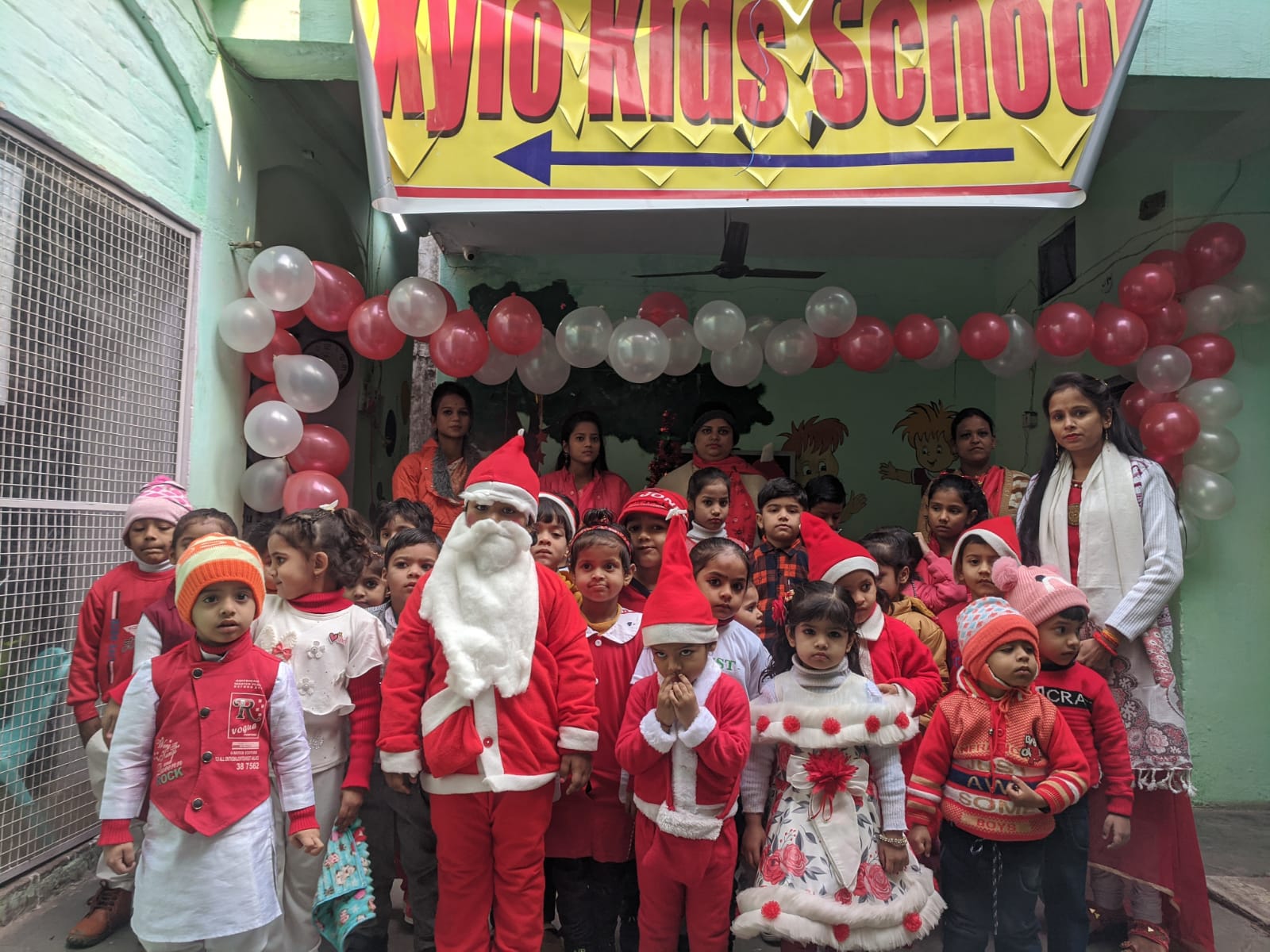 अमन की नगरी झांसी में ज़ाएलो किड्स स्कूल दरिगरान में हर्षोल्लास के साथ मनाया गया क्रिमस्मस डे | New India Times