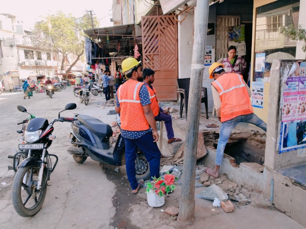 मेघनगर विकास की ओर: नगर को मिल रही है करोड़ों के रोड़ों की सौगात, अब मिलेगा धूल के गुब्बारों से छुटकारा | New India Times