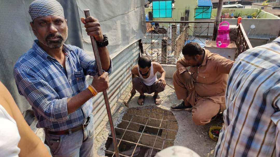 थाना टीला क्षेत्र का कुख्यात बदमाश अरशद उर्फ बब्बा के खिलाफ प्रशासन ने कार्यवाही करते हुए उसके घर को किया जमींदोज | New India Times