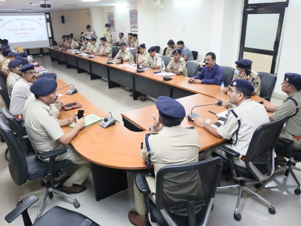 थाना प्रभारी बेसिक पुलिसिंग पर विशेष ध्यान दें जिससे अपराधों में आवश्यक रूप से कमी परिलक्षित होगी: एसपी ग्वालियर | New India Times
