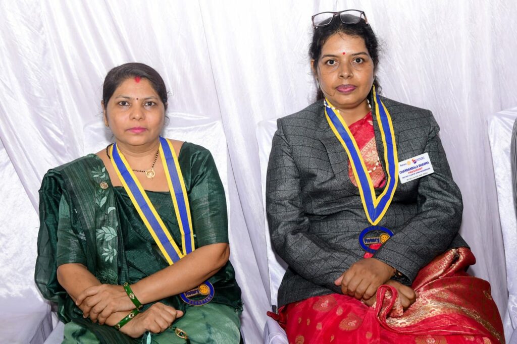 रोटरी क्लब के स्थापना दिवस पर मेघनगर रोटरी क्लब अपना ने श्रीमती चंदनबाला शर्मा एवं श्रीमती माया शर्मा को सौंपी वर्ष 2023-24 की कमान | New India Times
