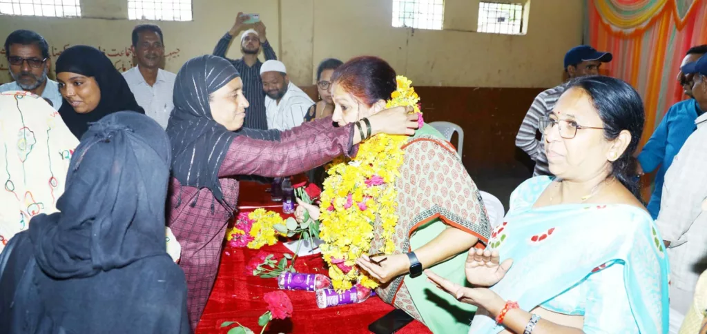 लाड़ली बहना सम्मेलन में पूर्व मंत्री एवं प्रदेश भाजपा प्रवक्ता अर्चना चिटनिस हुईं महिलाओं से रूबरू | New India Times