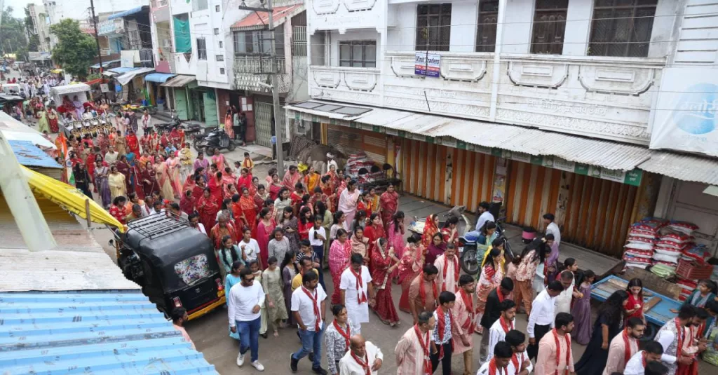 मेघनगर में तपस्वियों की जयकार यात्रा में उमड़ा सैलाब, धर्म और तप करने के लिये कोई प्रेरित करे उसका उपकार मानना: पूज्य संयत मुनिजी | New India Times