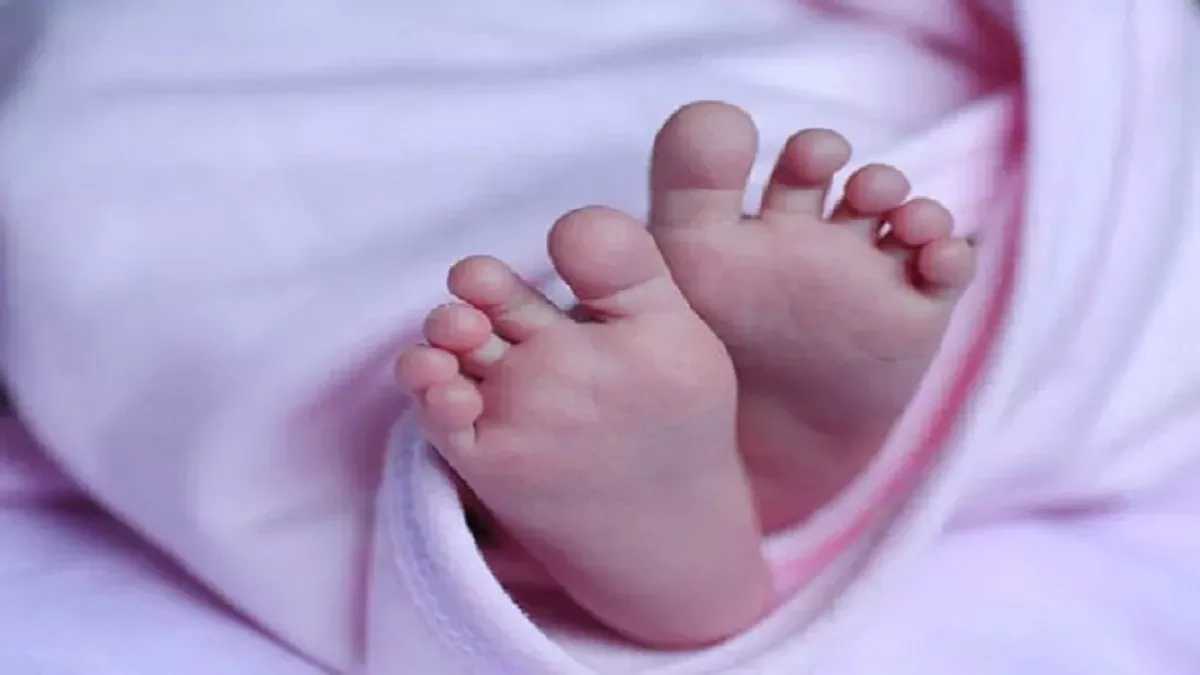 जलगांव जिले में इंसानियत शर्मसार: लड़की पैदा होने पर पिता ने अपनी ही नवजात बच्ची को उतारा मौत के घाट | New India Times