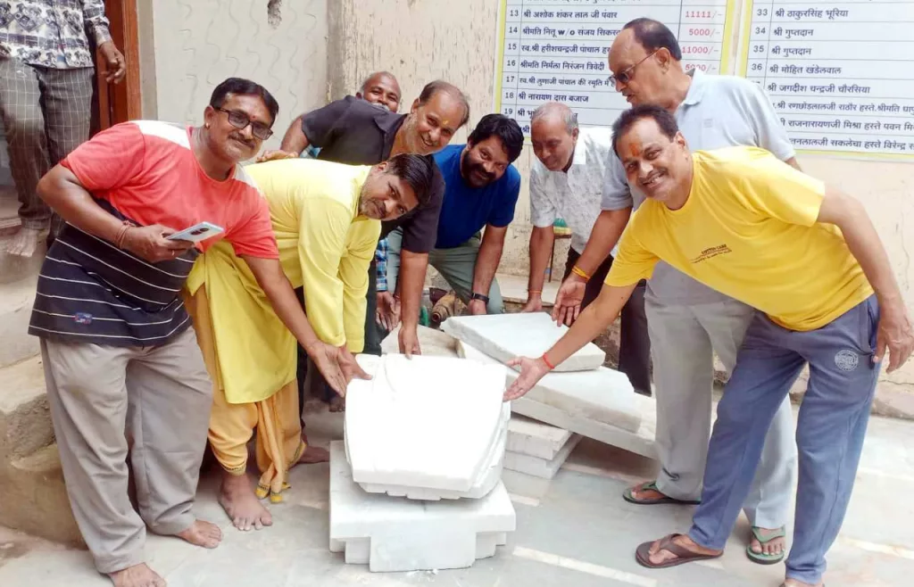 माताजी के मंदिर को भव्य बनाने के लिए जुटी मंदिर समिति, 2 करोड़ से भी अधिक लागत से बनकर तैयार होगा माताजी का मंदिर | New India Times