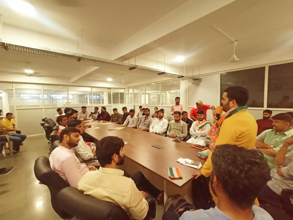 मध्यप्रदेश युवा कांग्रेस मीडिया विभाग की प्रदेश कार्यकारणी की बैठक संपन्न 3 मध्यप्रदेश युवा कांग्रेस मीडिया विभाग की प्रदेश कार्यकारणी की बैठक संपन्न | New India Times