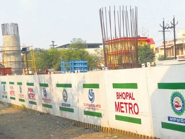 भोपाल मेट्रो रेल परियोजना के निर्माण कार्य के चलते हबीबगंज नाका से आरआरएल तिराहा तक एक माह के लिए सभी प्रकार के वाहनों का आवागमन रहेगा बंद | New India Times