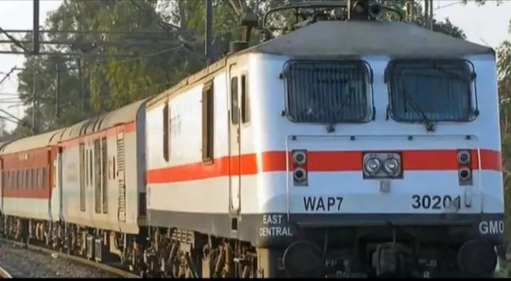 9 ट्रेनों का हजरत निजामुद्दीन, बादली, फरीदाबाद और शाहदरा में होगा अतिरिक्त ठहराव | New India Times