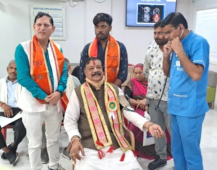 विधायक पूरन प्रकाश ने किया निःशुल्क हेल्थ कैंप का शुभारंभ 2 विधायक पूरन प्रकाश ने किया निःशुल्क हेल्थ कैंप का शुभारंभ | New India Times