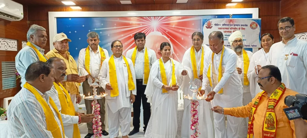 सकारात्मक परिवर्तन के लिए जागरूक मीडिया विषय सेमिनार हुआ आयोजित।<br>सकारात्मकता ही समाधान परख मीडिया का आधार है: बीके सुशांत 2 सकारात्मक परिवर्तन के लिए जागरूक मीडिया विषय सेमिनार हुआ आयोजित।<br>सकारात्मकता ही समाधान परख मीडिया का आधार है: बीके सुशांत | New India Times