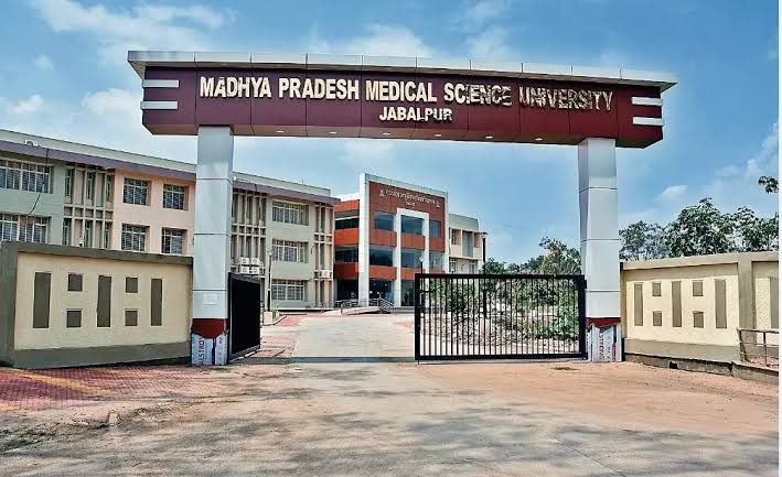 एनएसयूआई ने राज्यपाल को पत्र लिख कर आयुर्विज्ञान विश्वविद्यालय जबलपुर के कुलपति पर हिन्दी में मेडिकल की पुस्तकों के प्रकाशन में 50 प्रतिशत कमीशन का लगाया गंभीर आरोप | New India Times