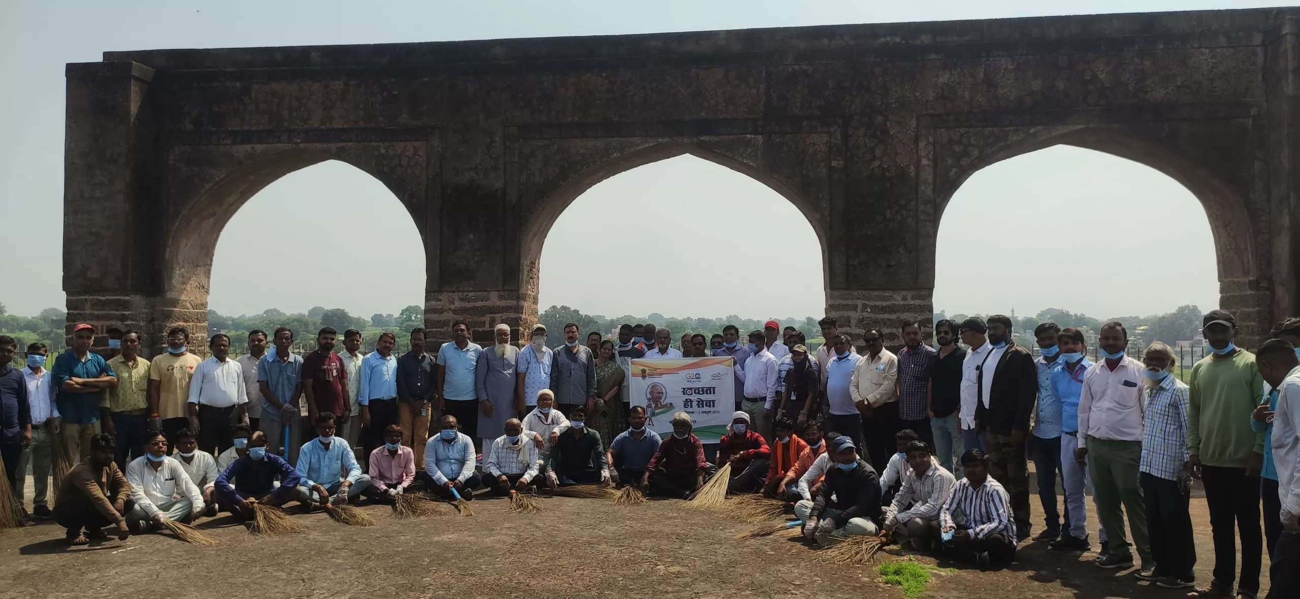 सामाजिक संगठन एवं समाज सेवियों की उपस्थिति में पुरातत्व विभाग में मनाया स्वच्छता दिवस | New India Times