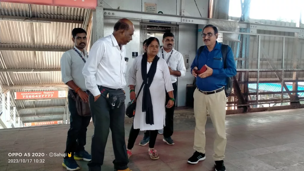 इटारसी स्टेशन पर चलाया गया किला बंदी टिकट चेकिंग अभियान 2 इटारसी स्टेशन पर चलाया गया किला बंदी टिकट चेकिंग अभियान | New India Times