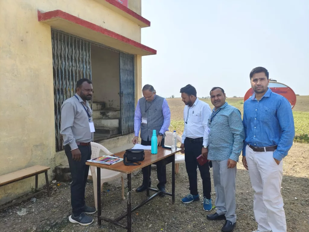 व्यय प्रेक्षक ने बालवासा लम्बेला एवं बन एसएसटी पॉइंट का किया निरीक्षण 2 व्यय प्रेक्षक ने बालवासा लम्बेला एवं बन एसएसटी पॉइंट का किया निरीक्षण | New India Times