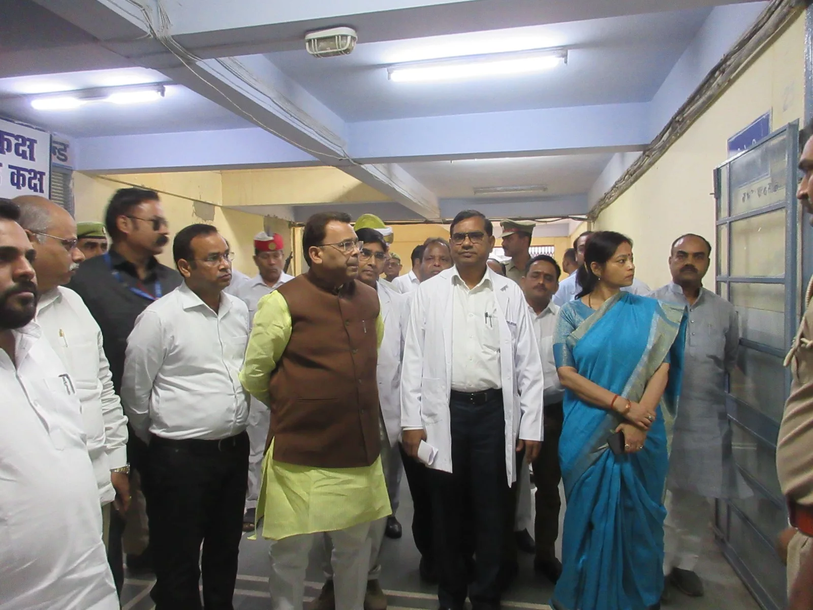 प्रभारी मंत्री नरेन्द्र कश्यप ने राजकीय स्वसाशी महाविद्यालय जिला चिकित्सालय का निरीक्षण कर देखी व्यवस्थाएं | New India Times