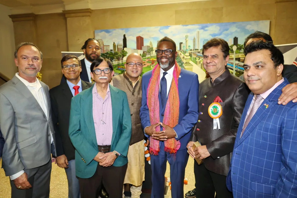 शिकागो के मेयर ब्रैडन जॉनसन ने किया भव्य दीपावली समारोह का आयोजन | New India Times