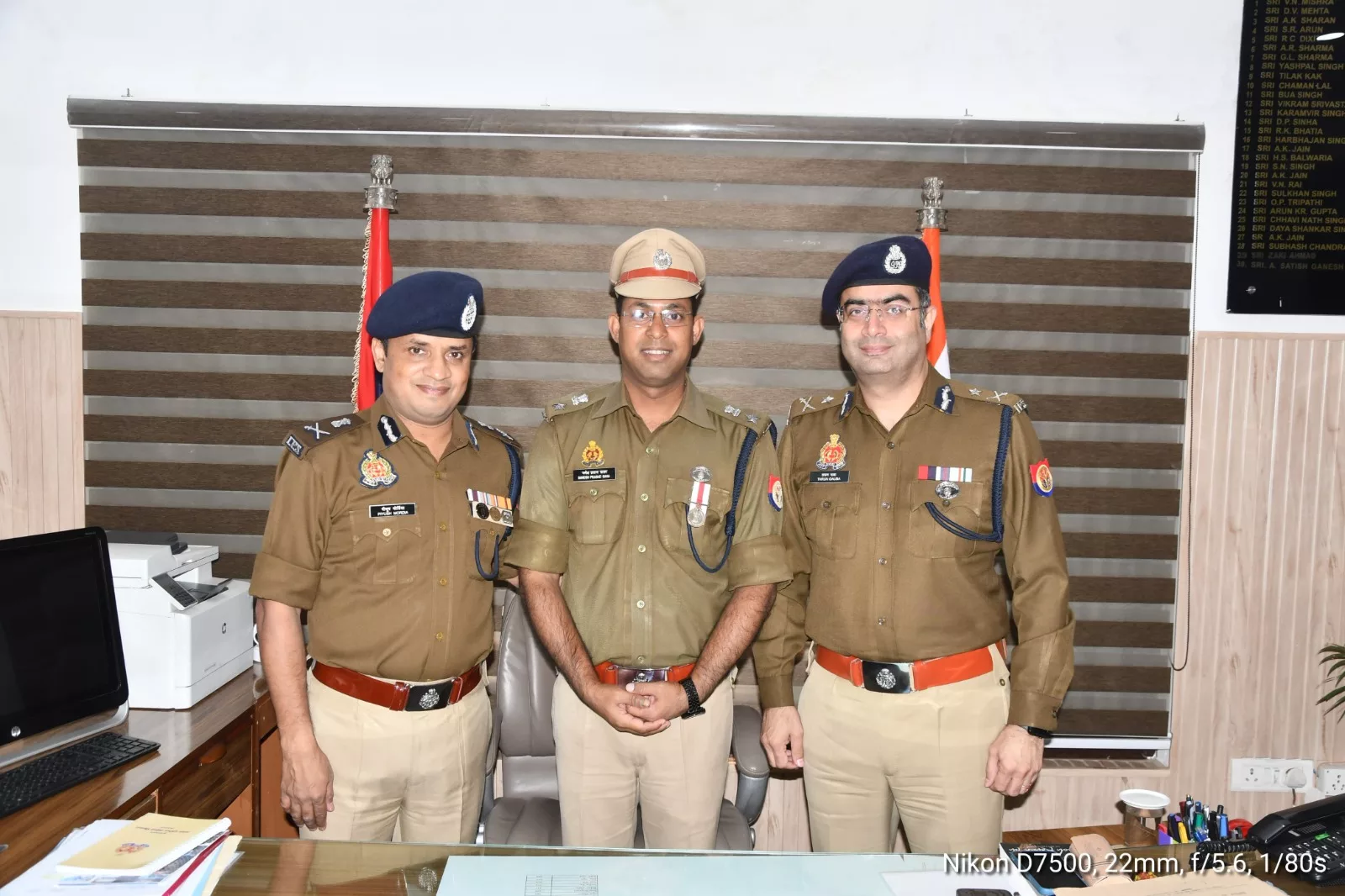 पराक्रम पदक से सम्मानित किये गये पुलिस अधीक्षक खीरी गणेश प्रसाद शाहा जून 2016 में कानून व्यवस्था बनाए रखने के लिए हुए थे घायल | New India Times