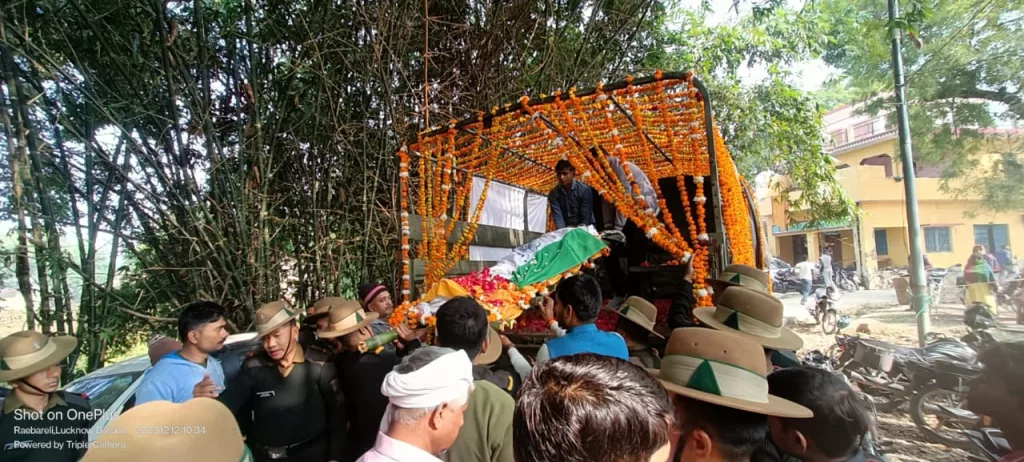 सड़क दुर्घटना में हुई सैनिक की मौत, घर पहुंचा शव, छाया मातम | New India Times
