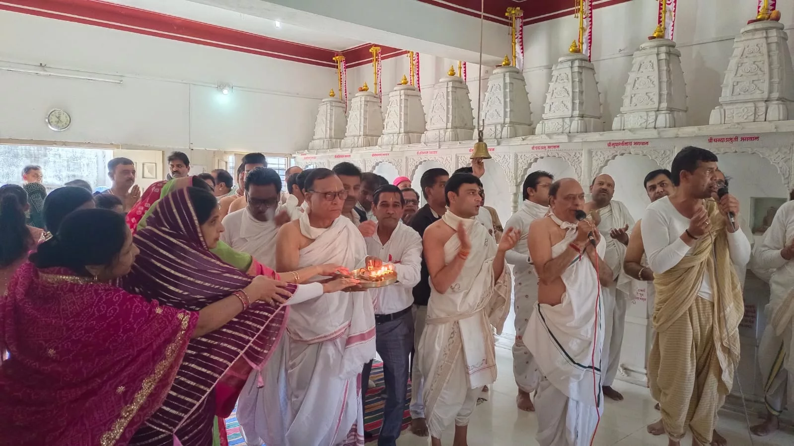 गणधर मंदिर एवं चौबीस तीर्थंकर शिखर पर ध्वजारोहण का किया गया आयोजन | New India Times