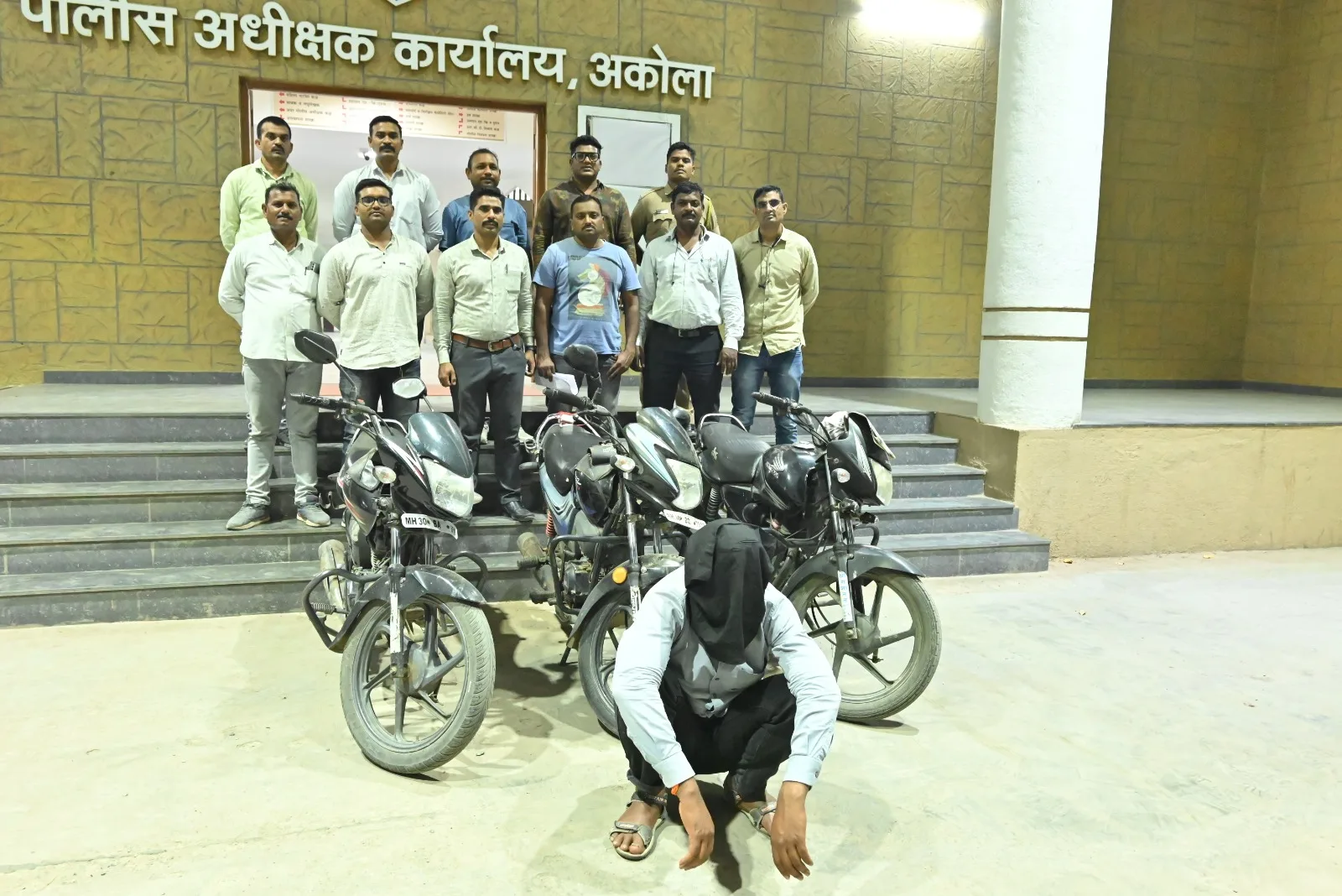 चोरी की तीन मोटरसाइकिल सहित एक आरोपी को पुलिस ने किया गिरफ्तार | New India Times
