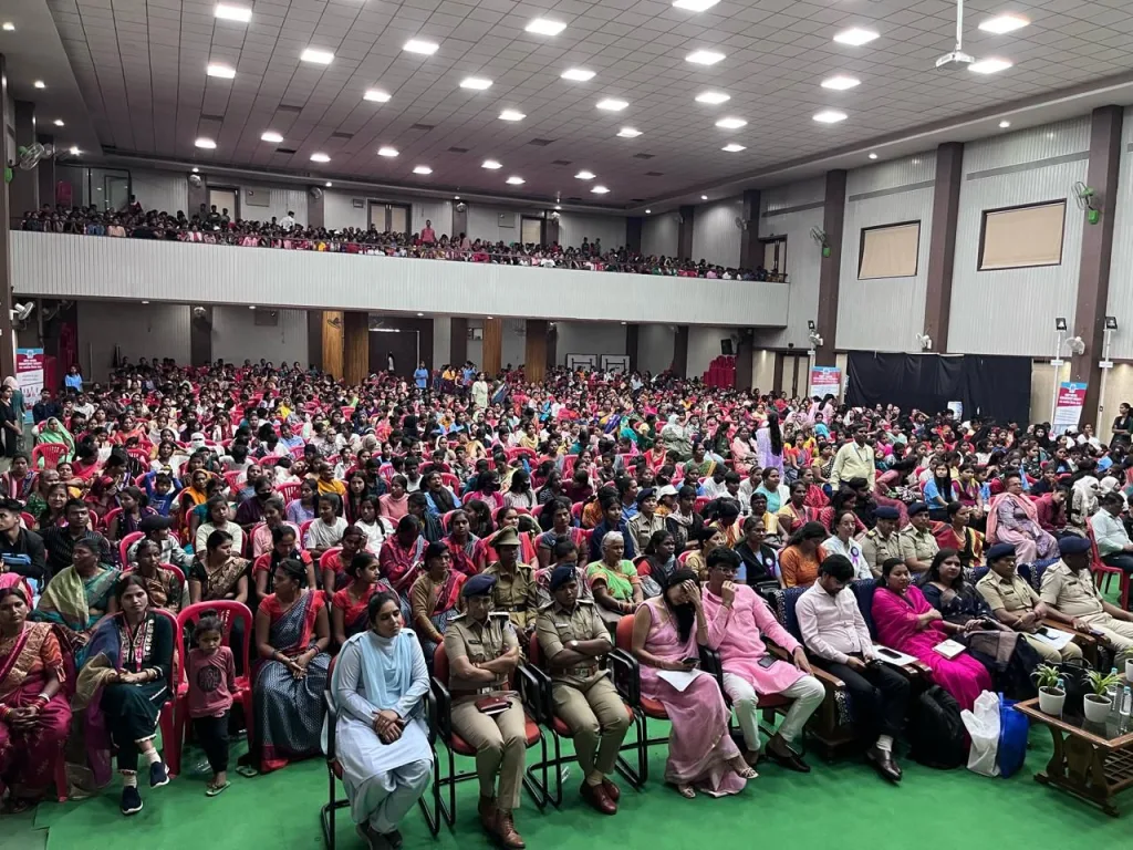 अंतर्राष्ट्रीय महिला दिवस पर भोपाल कमिश्नरेट, मप्र पुलिस व उदय सामाजिक विकास संस्था ने आयोजित किया संयुक्त कार्यक्रम, 1600 से अधिक प्रतिभागियों ने लिया कार्यक्रम में हिस्सा | New India Times
