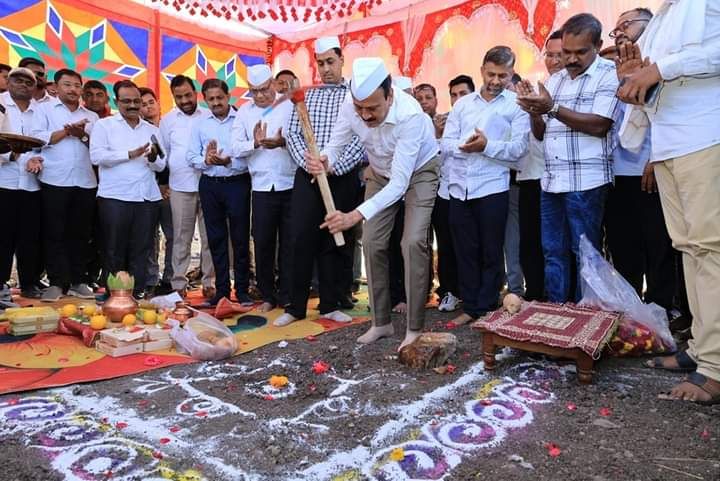 जामनेर बनेगा झीलों का तहसील, वाघुर डैम लिफ्ट इरिगेशन के सामुहिक तालाब निर्माण का भाजपा नेता गिरिश महाजन के हाथों भूमिपुजन | New India Times