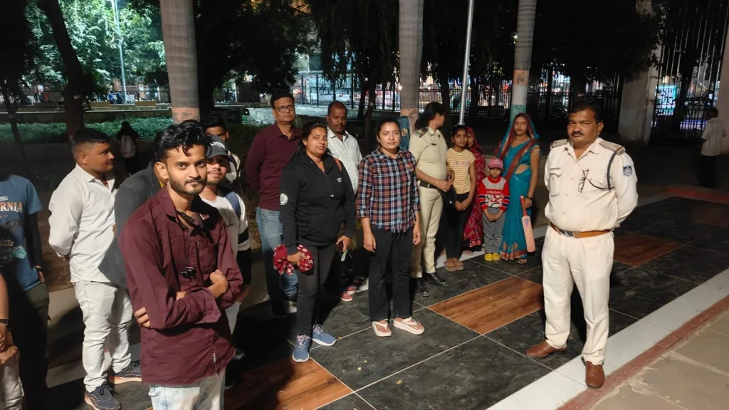 ग्वालियर पुलिस की महिला सेल ने छात्र-छात्राओं और आमजन को कानूनी प्रावधानों से अवगत कराने के लिए लगाई जागरूकता चौपाल | New India Times