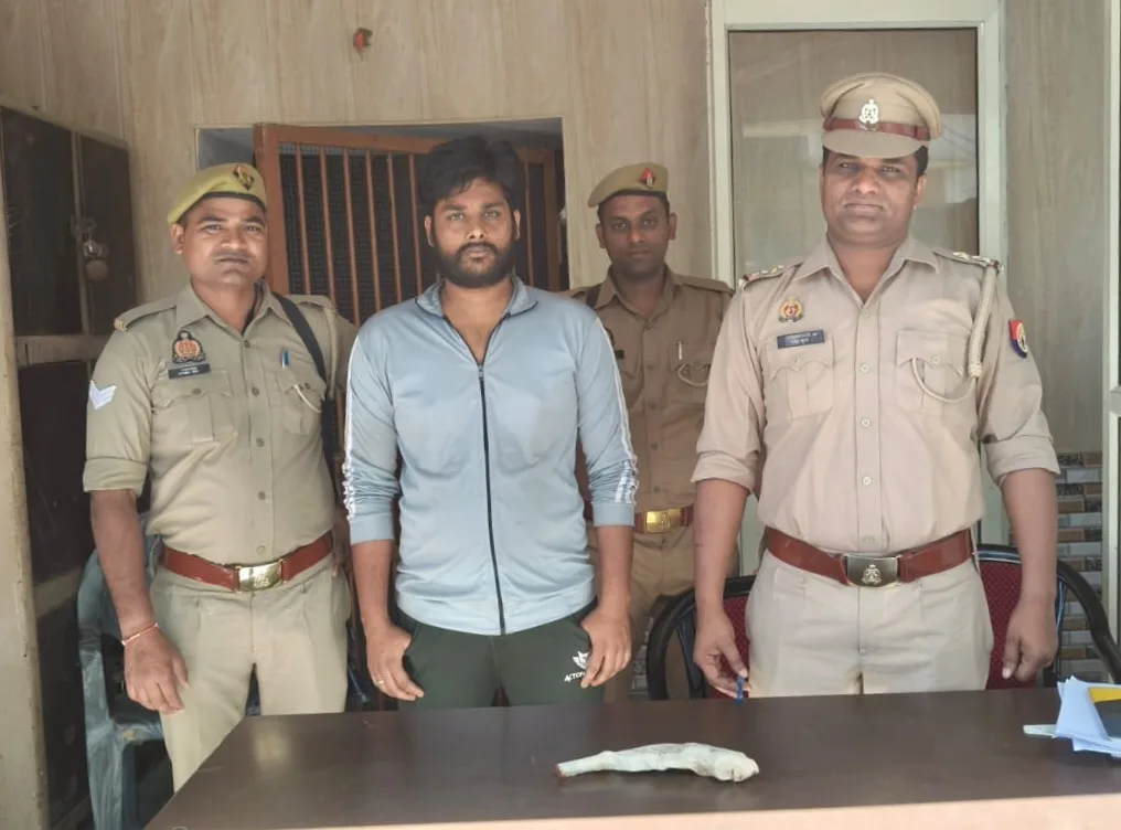 पुलिस ने अवैध तमंचे के साथ एक युवक को किया गिरफ्तार | New India Times